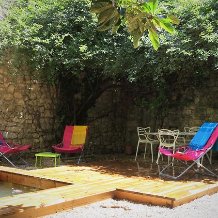 La Buissonniere Bed & Breakfast Oppède Екстериор снимка