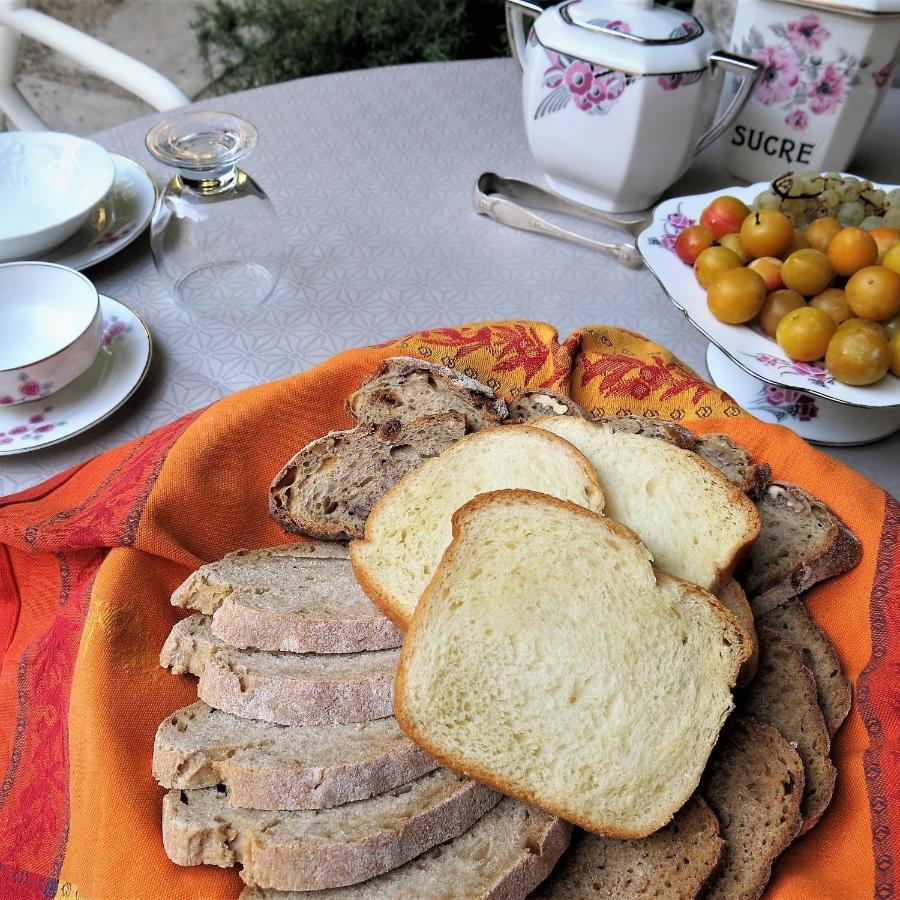 La Buissonniere Bed & Breakfast Oppède Екстериор снимка