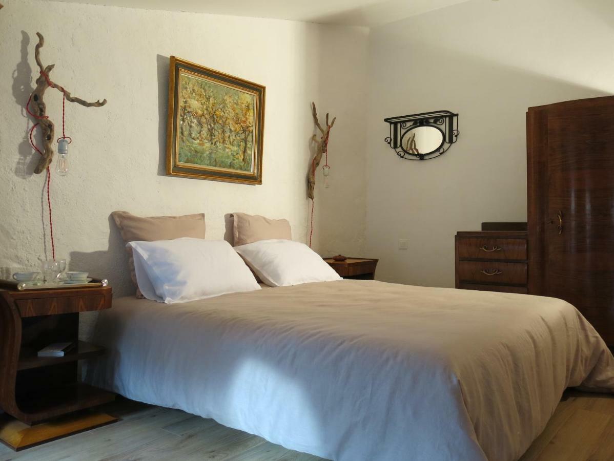 La Buissonniere Bed & Breakfast Oppède Екстериор снимка